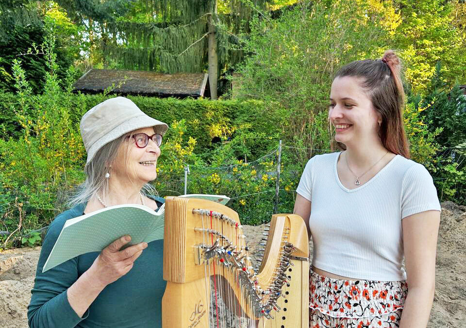 Lesung mit Harfenklängen